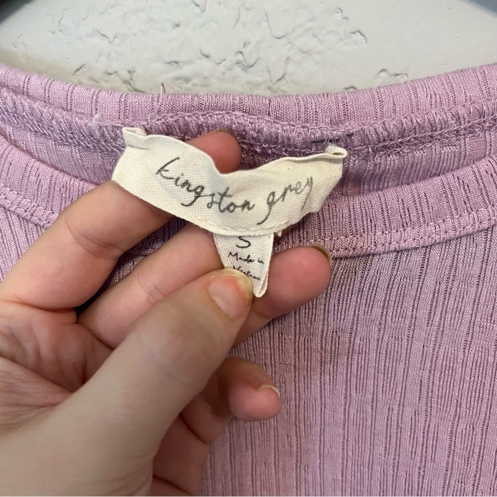 Kingston Grey Pastel Purple Cropped Fitted T-Shirt with Ruched Sides - Picture 4 of 9